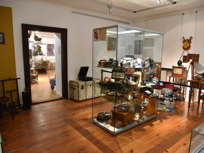 Komentovaná prohlídkou výstavy Dotek starých časů